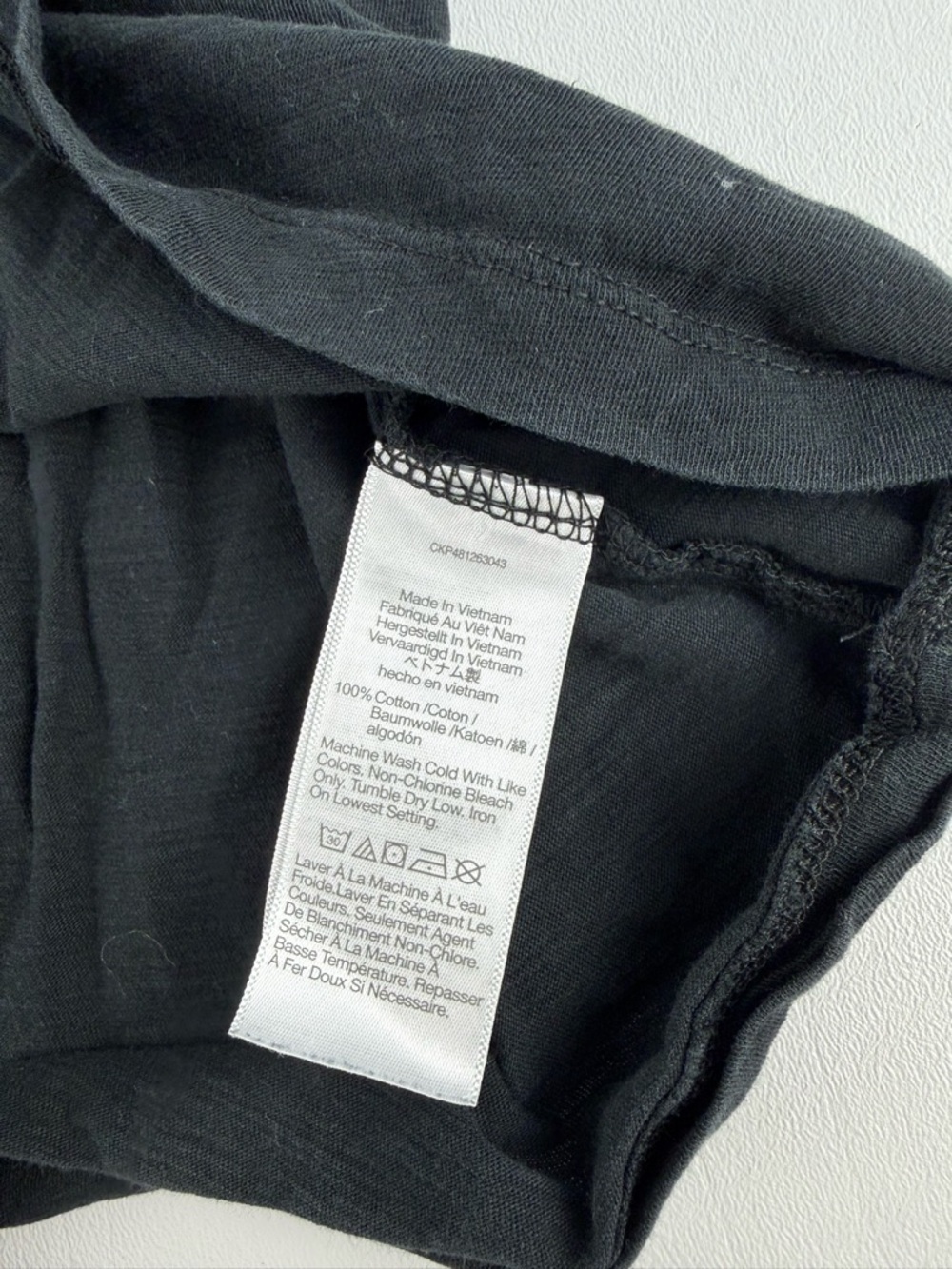 Madewell Whisper Cotton V-Neck Tee in True Black - Picture 4 of 5
